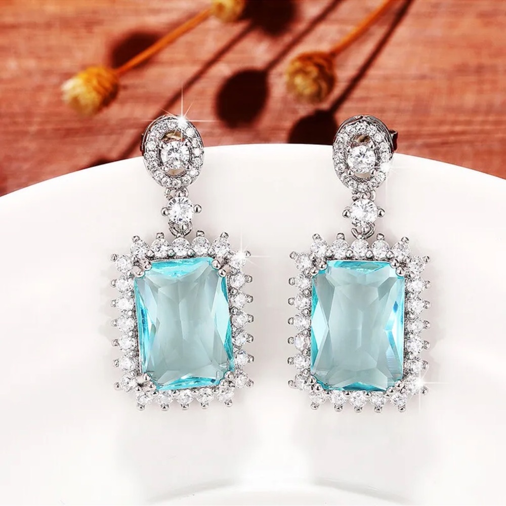 Gorgeous Aquamarine CZ 925 Sterling Silver Dangle Earrings